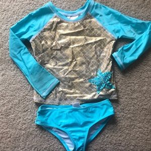 Girls size 5 swimsuit